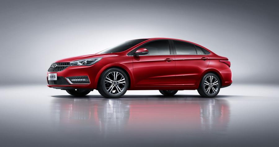  Chery Arrizo 5 2016 года  (фото 1 из 8)